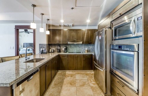 Barrio Los Faroles Condominio | Beachfront getaway with pool, ocean view & beach access