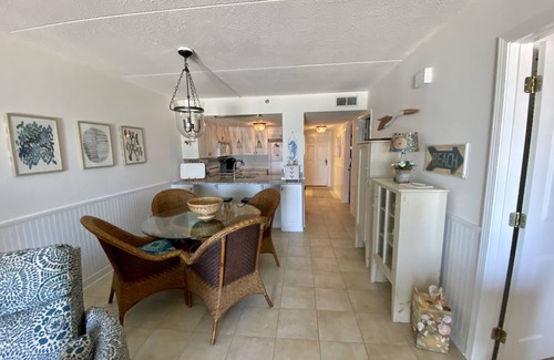 Ono Island Condominio | FRENTE AL MAR, GRAN PATIO Y MAGNÍFICAS VISTAS! 2 habitaciones / 2 baños en Perdido Key, FL
