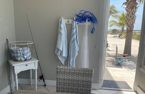 Siesta Key Condominio | Suite frente a la playa a nivel del suelo - Recién remodelada - Wifi, HDTV