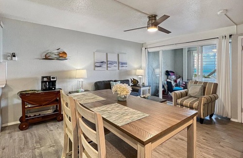 Estate Golden Rock Condominio | BEACHFRONT, GROUND FLOOR, 1 BEDROOM, NEWLY REMODELED