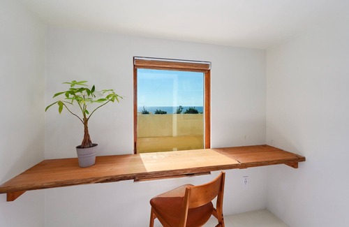 Eastern Malibu Casa | Beachfront Guesthouse ☀️on Sandy Topanga Beach 🏄🏽♀️