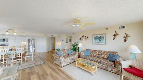 Litchfield by the Sea Casa | Beachfront Haven 2BR Retreat Litchfield By the Sea