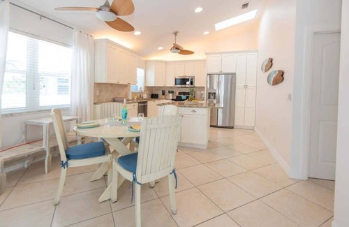 Fort Pierce Shores Casa | Direct Beach Access | 2BD | Limited-Time Discounts