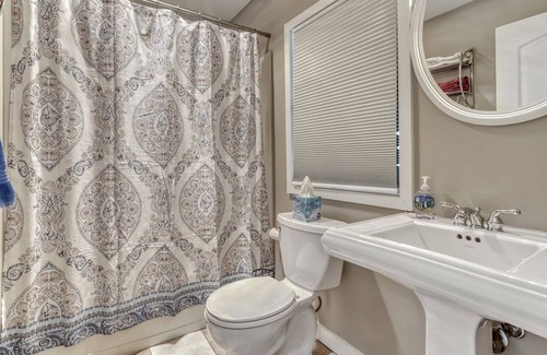 North Greece Casa | Casa frente al mar en el lago Ontario con 60 pies de playa privada