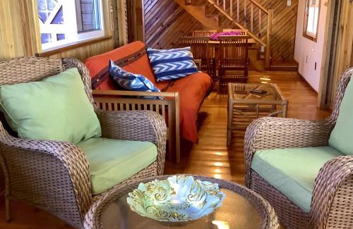 Antoneys Cay Casa | Beachfront Home With Pristine, Calm Waters, White Sands And Unbelievable Sunset