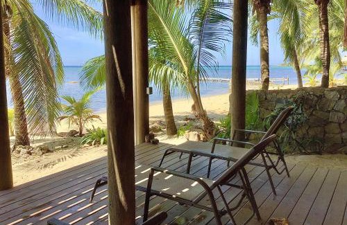 Antoneys Cay Casa | Beachfront Home With Pristine, Calm Waters, White Sands And Unbelievable Sunset