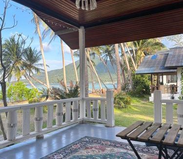 Chaloklum Casa | Beachfront house in Chaloklum