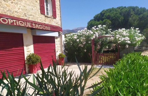 Vico Casa | Beachfront house in Corsica