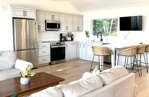 Hope Town Casa | Beachfront House Private Dock & Beach Tahiti Beach House - Hope Town 5 STAR