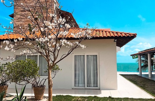 Jacauna Casa | Beachfront house with private pool. Comfort and charm on the coast of Ceará