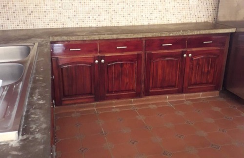 Poneloya Casa | Casa Frente al Mar con Piscina - Perfecta para 12 Personas
