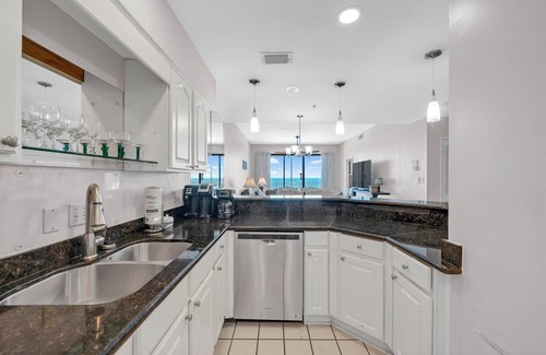 Ono Island Condominio | Summerchase 1204 ¡La mejor oferta! Frente a la playa de lujo 2 camas King + litera, capacidad para 6!