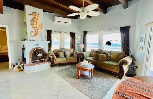 Las Conchas Casa | Beachfront Jasibe house