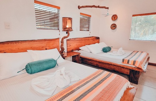 Bahía Drake Cabina | Beachfront Kinkajou Cabin next to the Corcovado National Park-All meals included