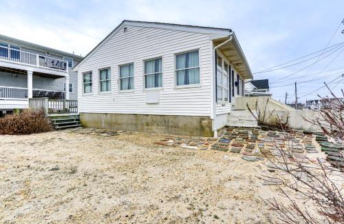Ortley Beach Casa | Beachfront Lavallette Home - 2 Mi to Casino Pier!
