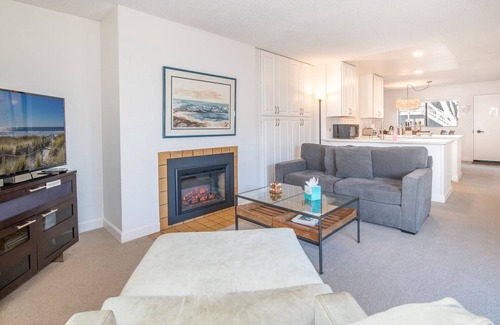 Pajaro Dunes Condominio | Beachfront living near Santa Cruz fun! 28 min drive