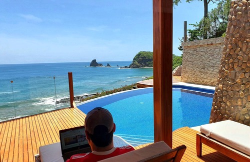 San Juan del Sur Casa | BEACHFRONT LUXURY -180° BAY VIEWS - INFINITY POOL - AND STUNNING OUTDOOR SPACES