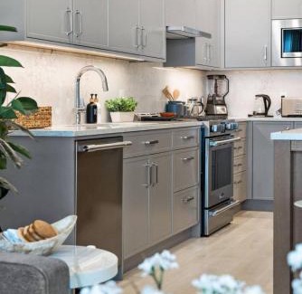 Black Creek Apartamento | Beachfront Luxury Suite #19 at THE BEACH HOUSE