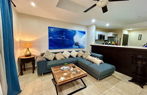 Barrio Los Villalobos Condominio | Condo familiar con vista al mar y piscina, con acceso a la Playa y cama King