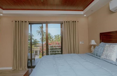 Parrita Casa | Beachfront-Luxury-Wildlife-Fast internet