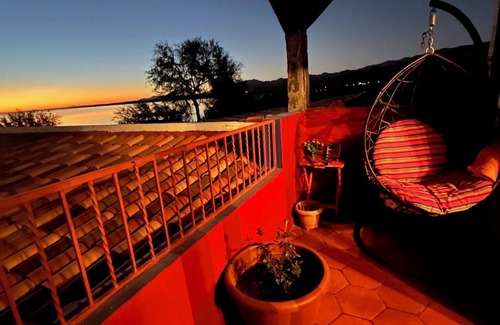 Mulegé Casa | Beachfront Mansion -- Luxury (5BR/5Bath) w/staff, Beachfront 5 bedroom Awesome!
