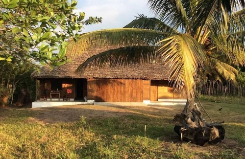 Madagascar Chalet De Esquí | Oasis frente a la playa en Mahambo, Madagascar - Chalet Retreat