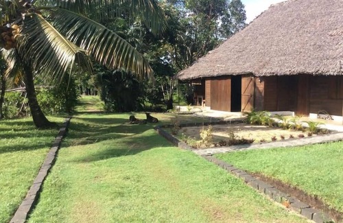 Madagascar Chalet De Esquí | Oasis frente a la playa en Mahambo, Madagascar - Chalet Retreat