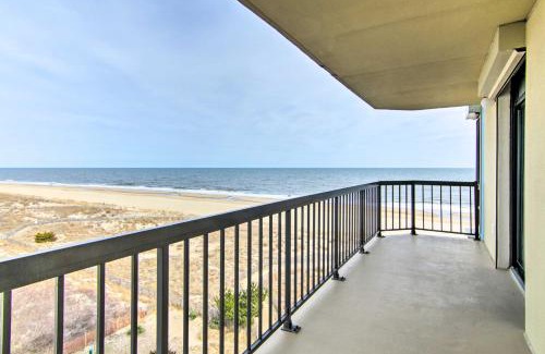 North Ocean City Apartamento | Beachfront Ocean City Condo with 2 Balconies and Views