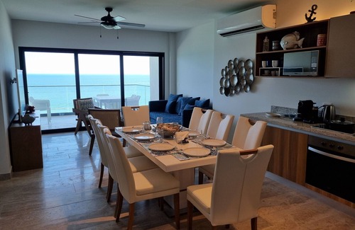 Península de Yucatán Apartamento | Beachfront Oceanview Luxury Apartment. (sleep up to 8) Yucalpeten Resort Marina.