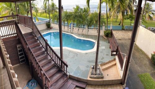 Omoa Casa | Beachfront Omoa Getaway, Pool, Pool Table For 10