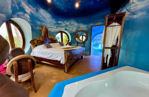 Santa María Tonameca Hotel | Beachfront Paradise Boutique Hotel - Alebrijes Jacuzzi Villa