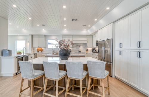 Crescent Beach Casa | Beachfront Paradise, New Pool and Hot Tub, Private Boardwalk, Six King Suites, $300 in Free Tickets!