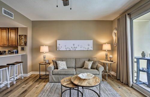 Lower Grand Lagoon Apartamento | Beachfront PCB Condo with Resort Pool, Gym and Hot Tub