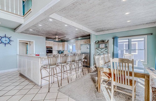 Morgantown Casa | August Discounted! Beachfront - Pools & Pickleball