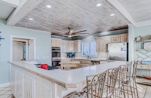 Morgantown Casa | August Discounted! Beachfront - Pools & Pickleball