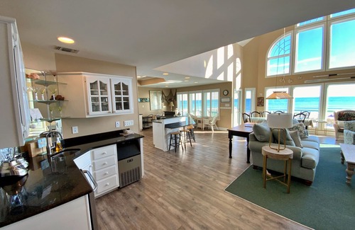 Morgantown Casa | Beachfront/Pools/Pickleball