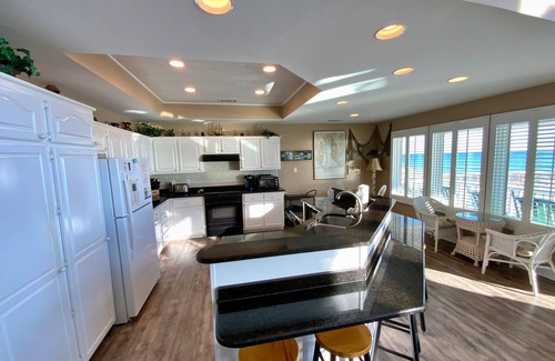 Morgantown Casa | Beachfront/Pools/Pickleball