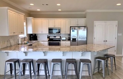 Morgantown Casa | Beachfront, Pools, Tennis/Pickleball