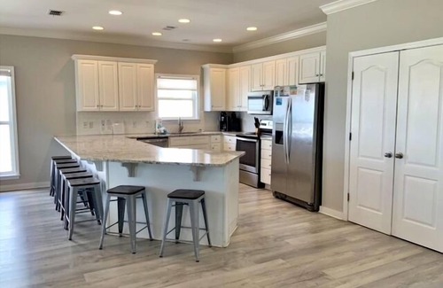 Morgantown Casa | Beachfront, Pools, Tennis/Pickleball