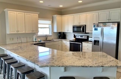 Morgantown Casa | Beachfront, Pools, Tennis/Pickleball