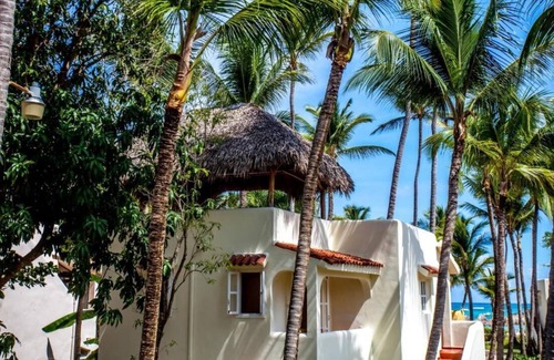 Bavaro Apartamento | BEACHFRONT PREMIUM 1BR SUITE Ground Floor - Los Corales Beach Village #21