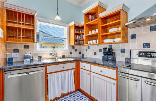 Treasure Beach Village Casa | Beachfront, Private home, dog friendly, heated pool, 4 BR