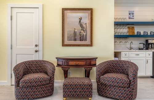 Dauphin Island Casa | Beachfront, Private Pool, Through Lot! - Beach Happy