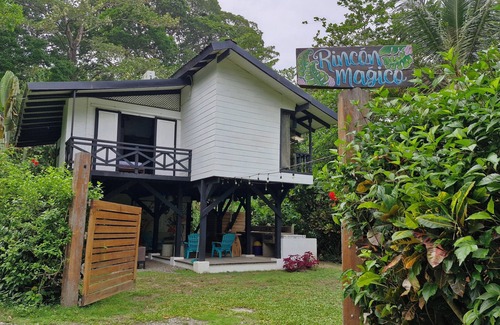 Punta Uva Casa | Beachfront Rincón Mágico