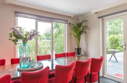 De Bult Casa | Beachfront Stay for Groups