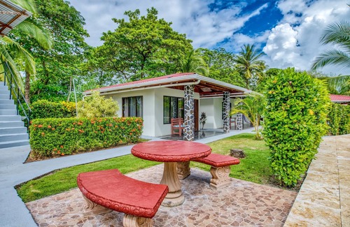 Parrita Casa | Beachfront Studio 4, Playa Palo Seco