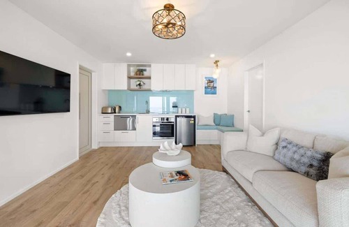 Bell Block Apartamento | Beachfront Studio with Sea View