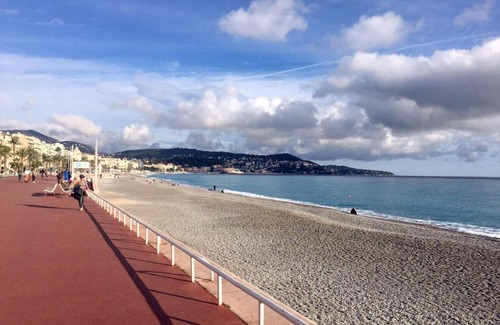 Les Baumettes Apartamento | Beachfront Studio on Promenade des Anglais