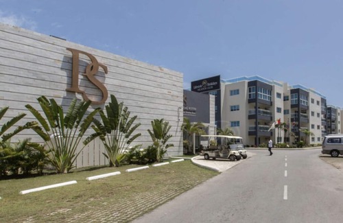 Punta Cana Apartamento | Beachfront Suites in Beautiful Sand of Punta Cana - 3 bedroom/Sleeps 8