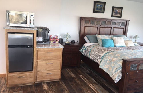 Sequim Cama Y Desayuno | Frente a la playa Sunrise Room 3 @ Banana Belt Dreams